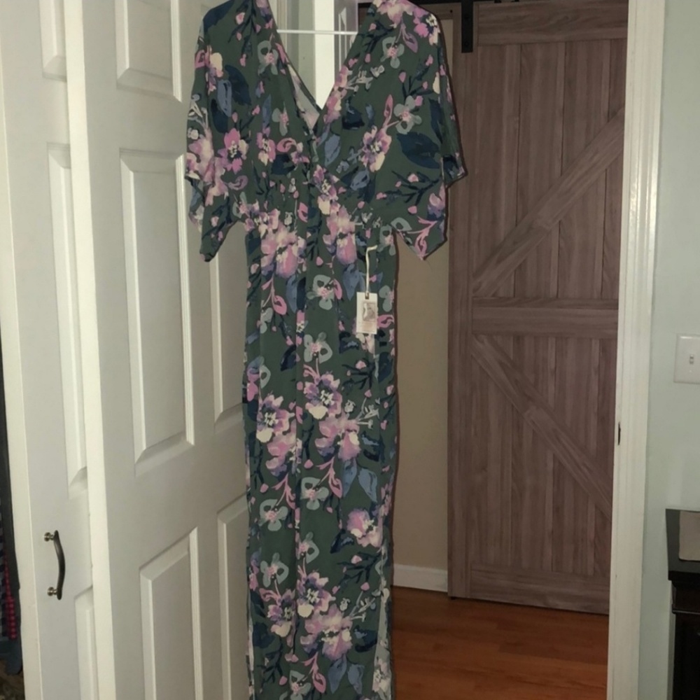 Jessica Simpson maternity dress